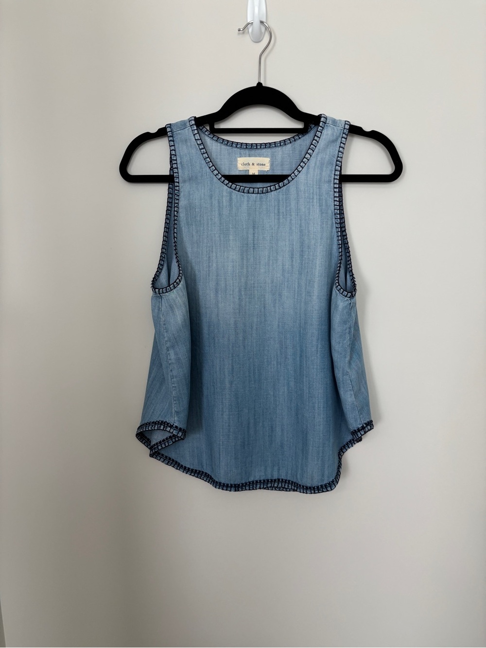 cloth & stone Size M Light Blue Sleeveless Denim Top